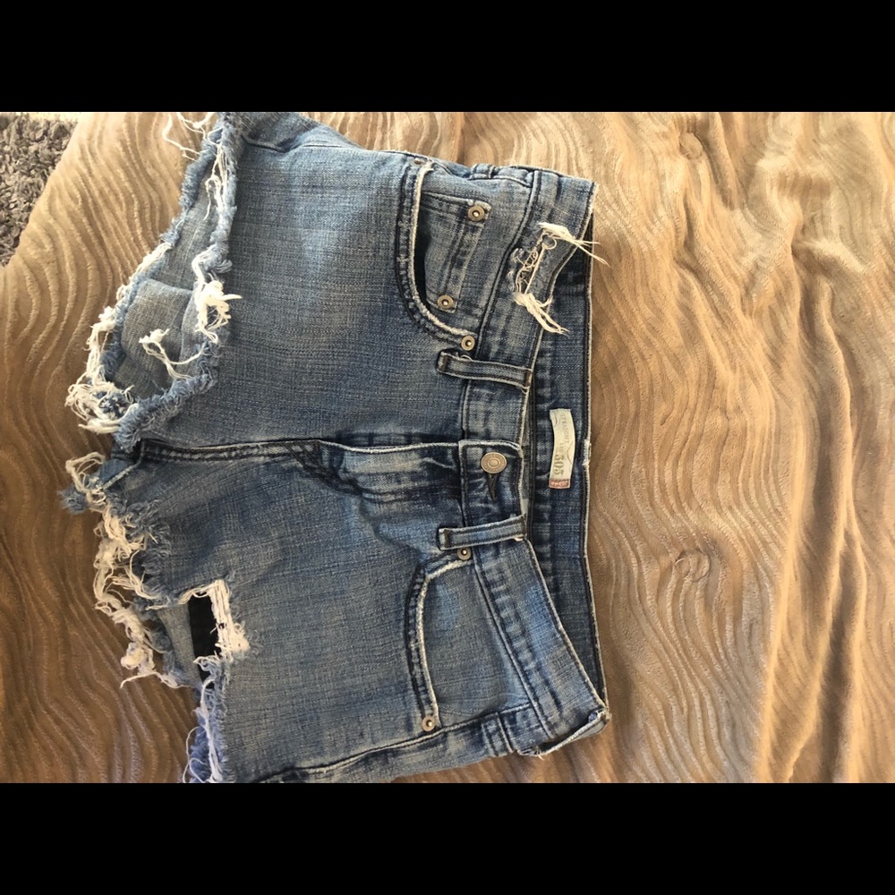 Levi shorts